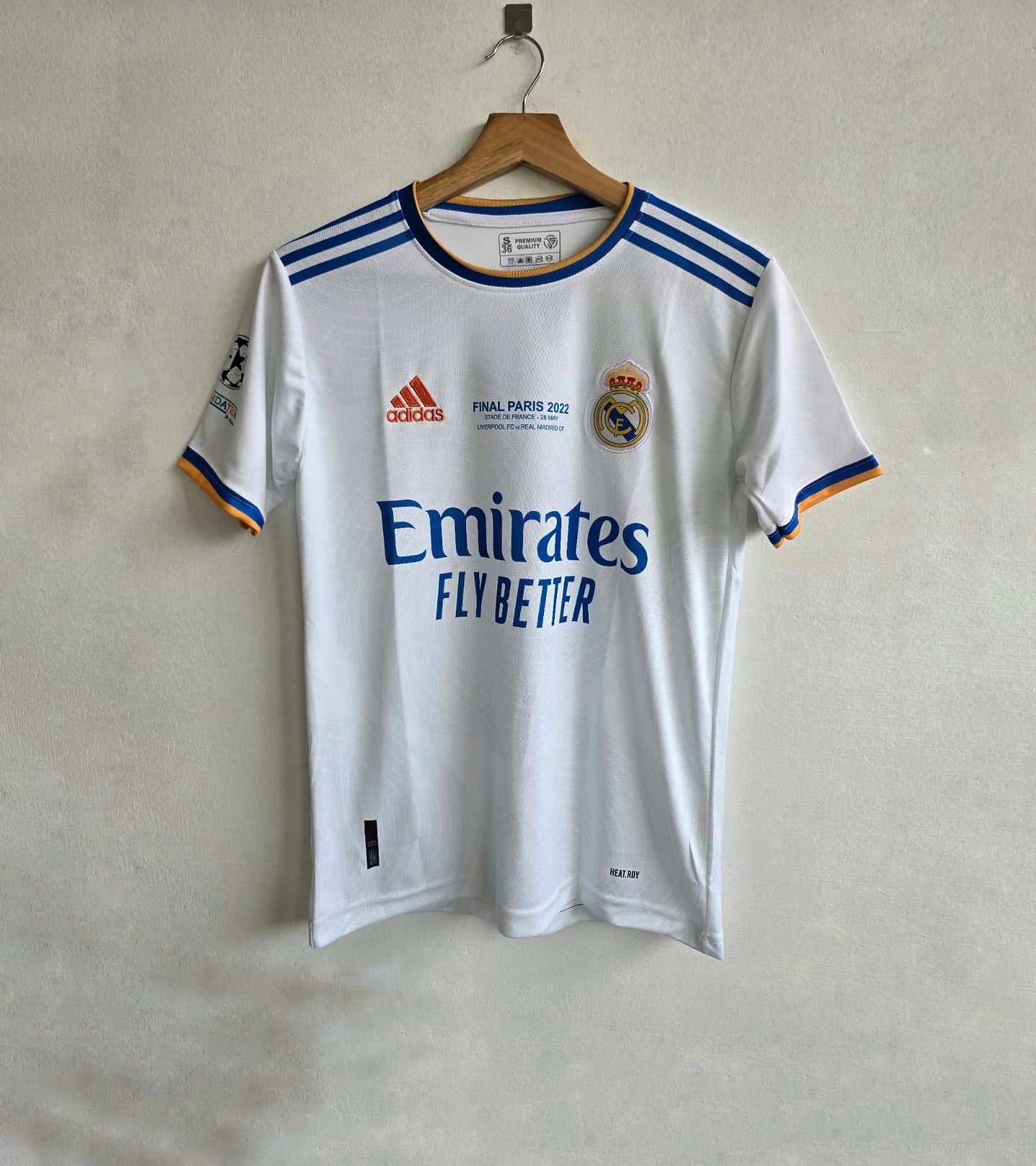 KARIM BENZEMA REAL MADRID 2022 UCL FINAL KIT