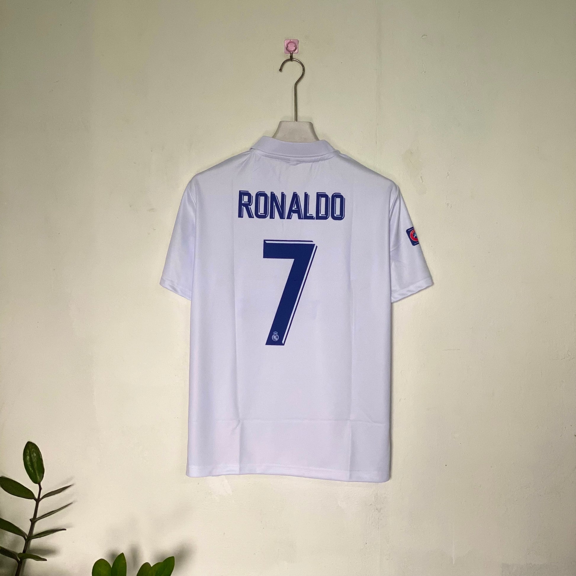 CR7 REAL MADRID 2016 - 17 HOME KIT