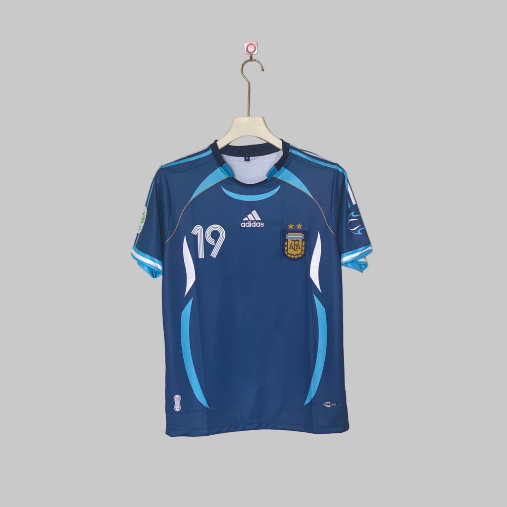 LIONEL MESSI ARGENTINA 2006 AWAY KIT