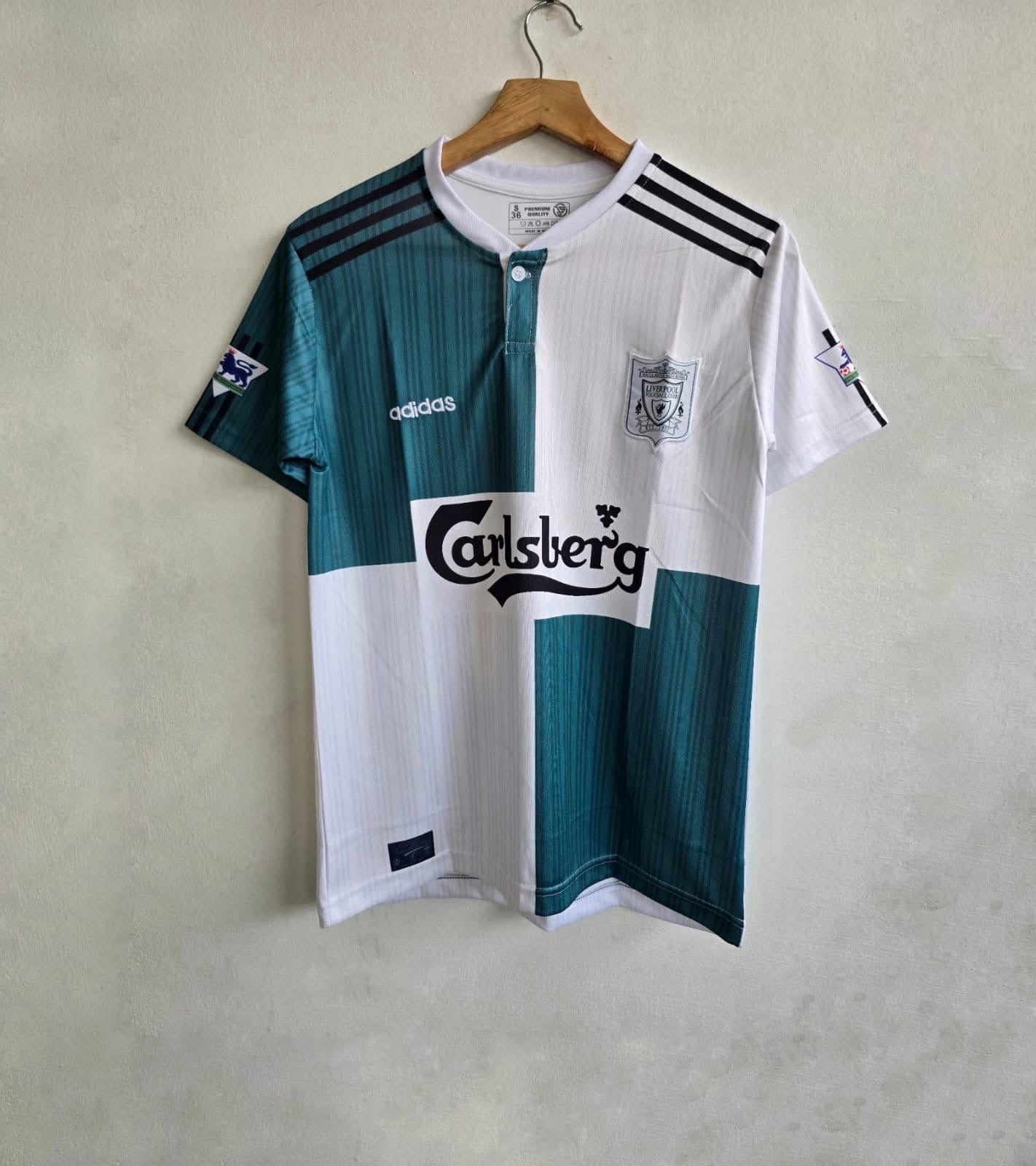 FOWLER LIVERPOOL 1995/96 AWAY KIT