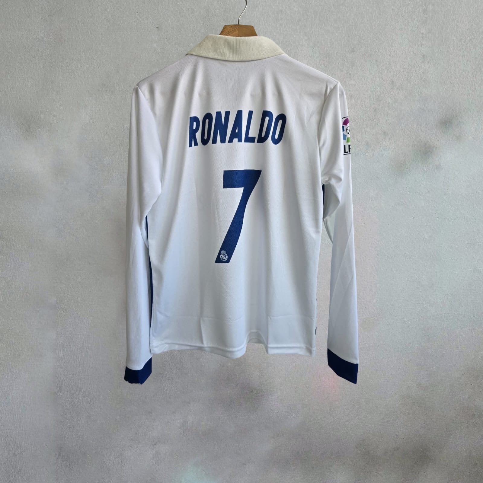 CR7 REAL MADRID 2016 - 17 HOME KIT