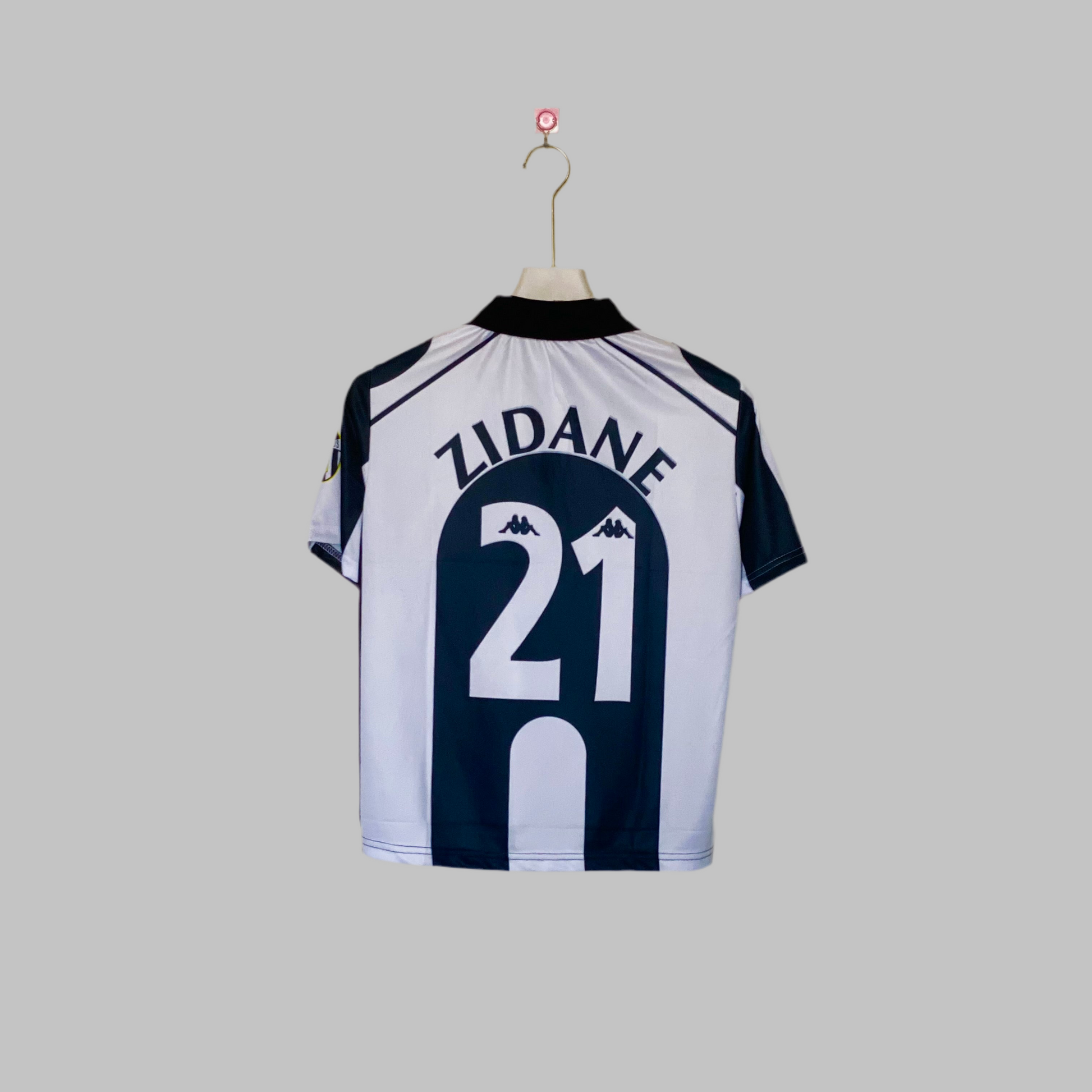 ZINADINE ZIDANE JUVENTUS 1997 - 98 HOME KIT