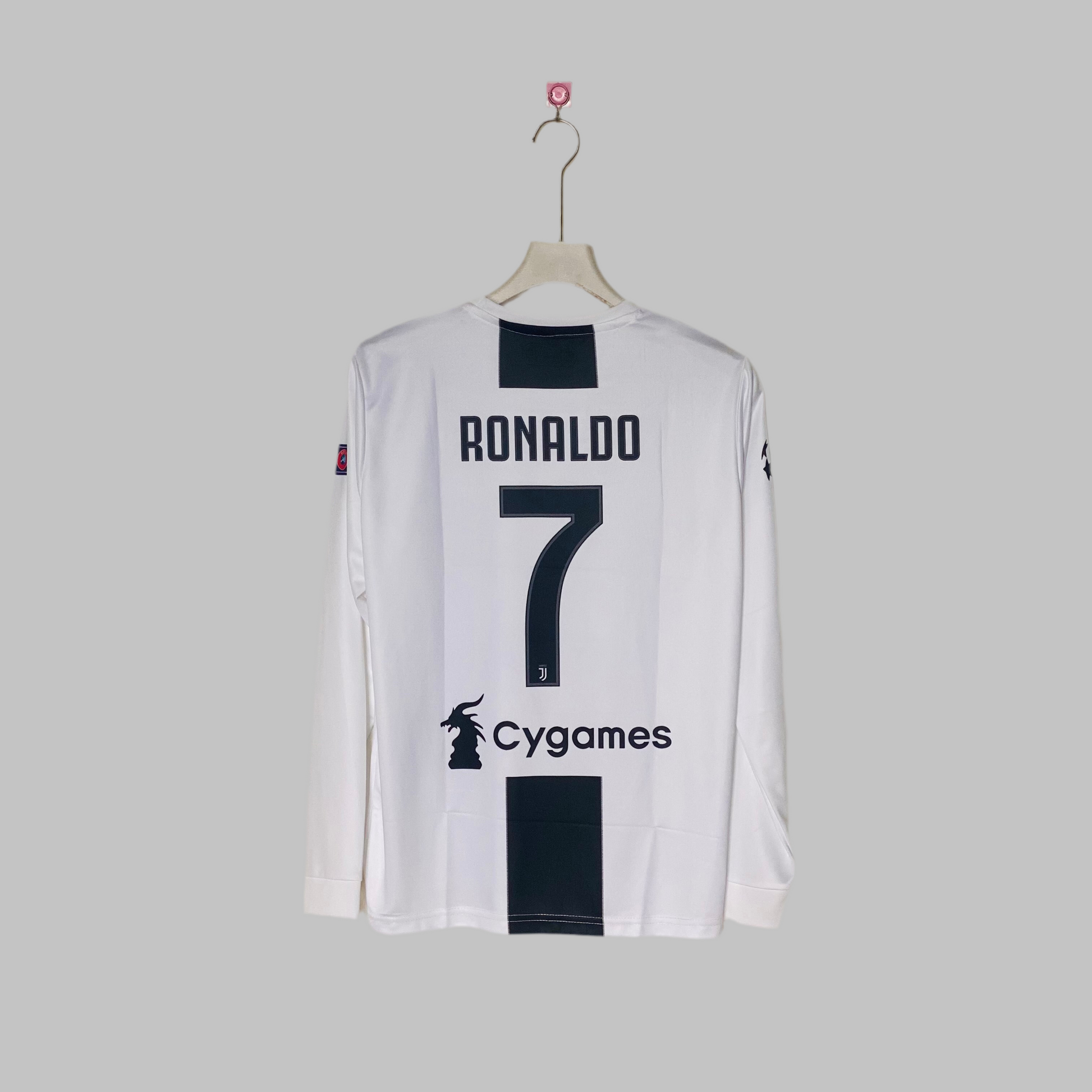 CR7 JUVENTUS 2018 - 19 HOME KIT