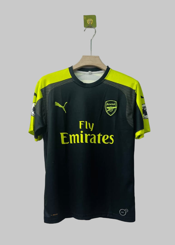 PRE BOOKING - OZIL ARSENAL RETRO KIT