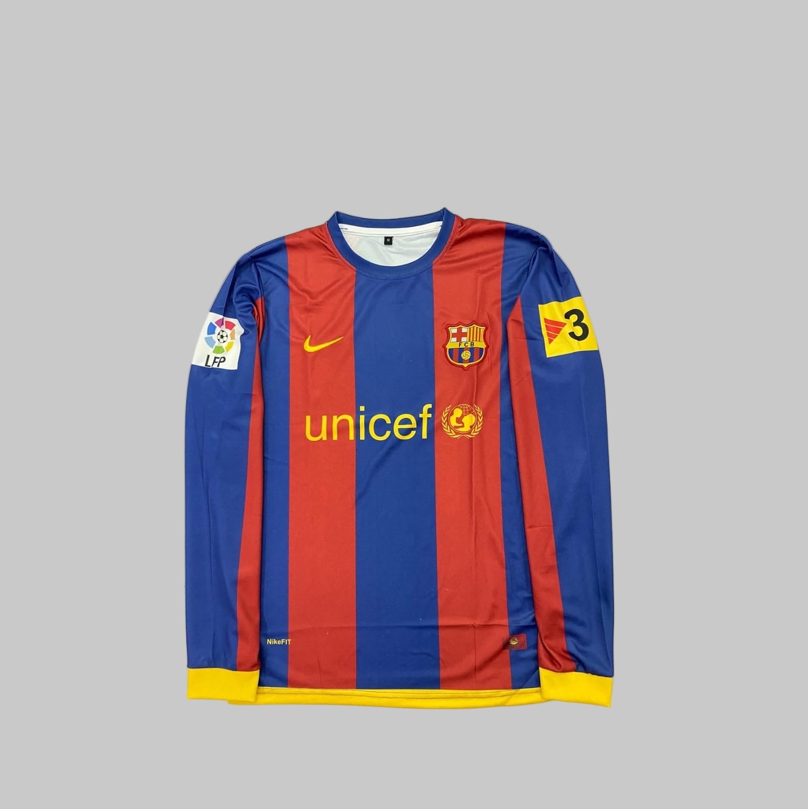 LIONEL MESSI 2007 - 08 HOME KIT