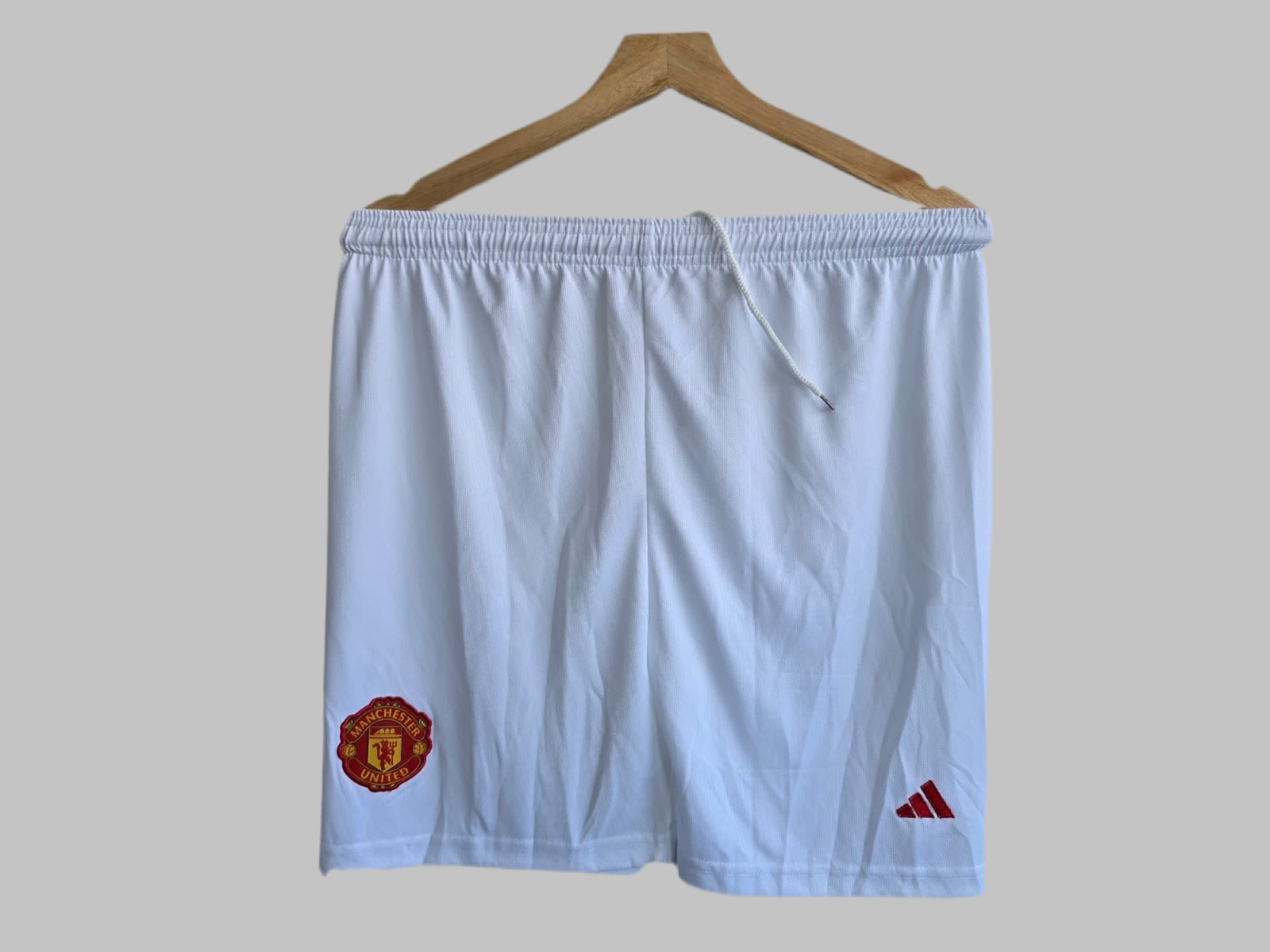 MANCHESTER UNITED WHITE SHORTS
