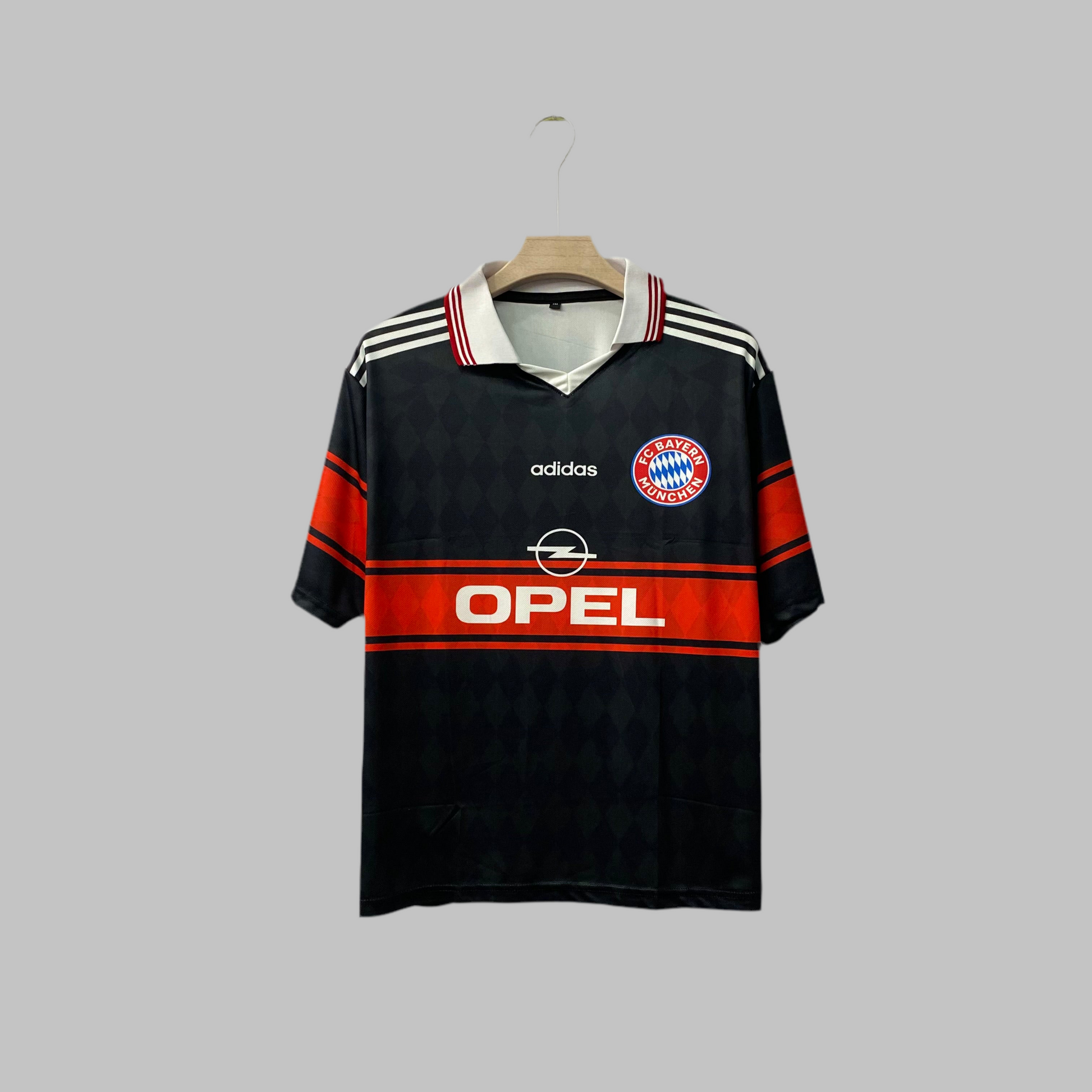 MATTHAUS BAYERN MUNICH 1997 - 98 HOME KIT