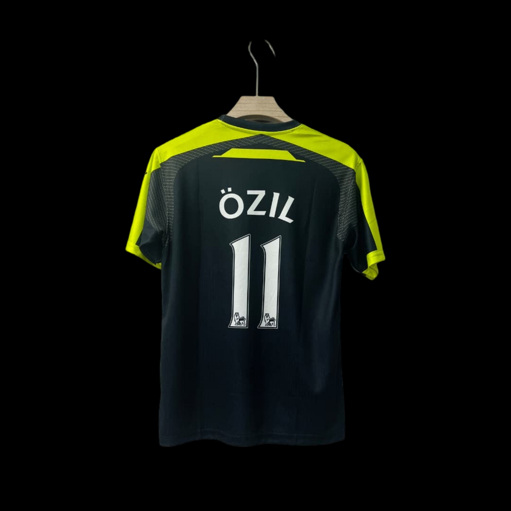 OZIL | ARSENAL RETRO