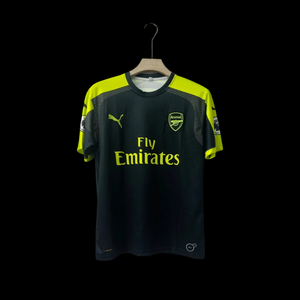 OZIL | ARSENAL RETRO