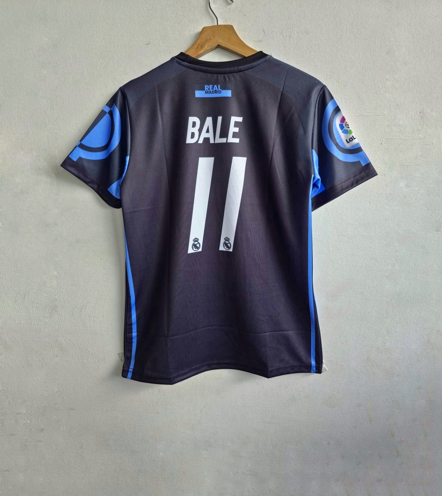 GARETH BALE REAL MADRID 2016 - 17 THIRD KIT