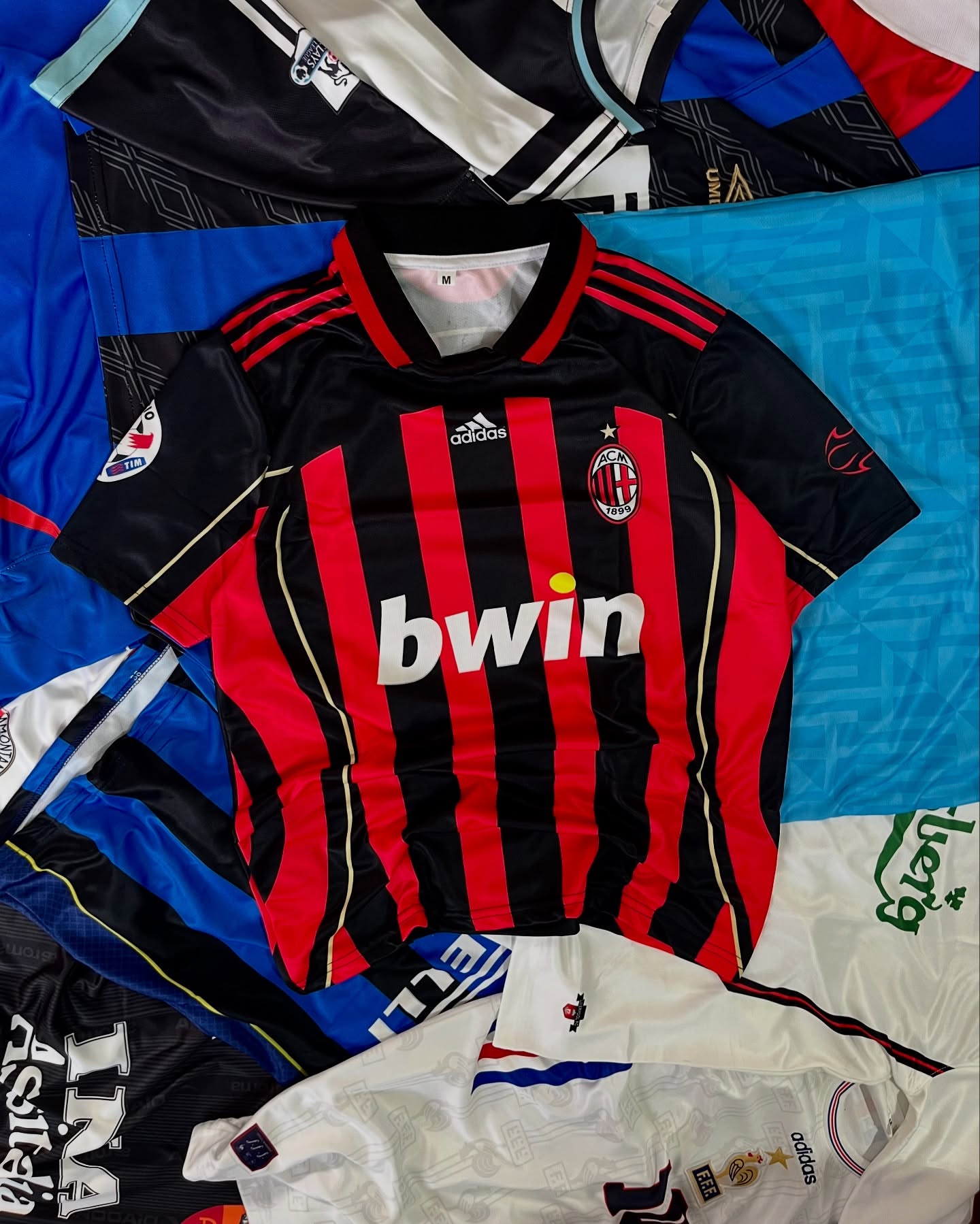RONALDINHO  AC MILAN 2006 - 07 HOME  KIT