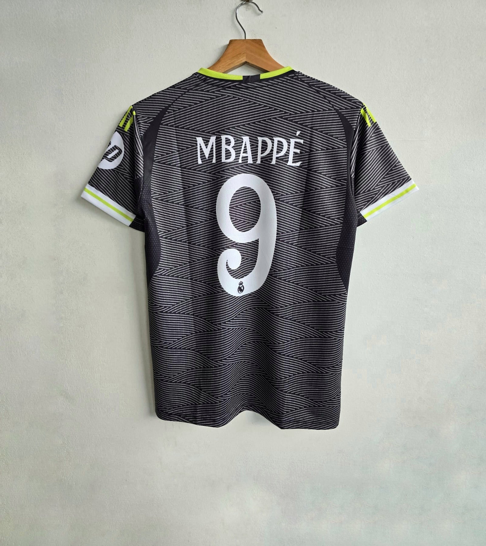 MBAPPE REAL MADRID 2025 - 26 AWAY KIT