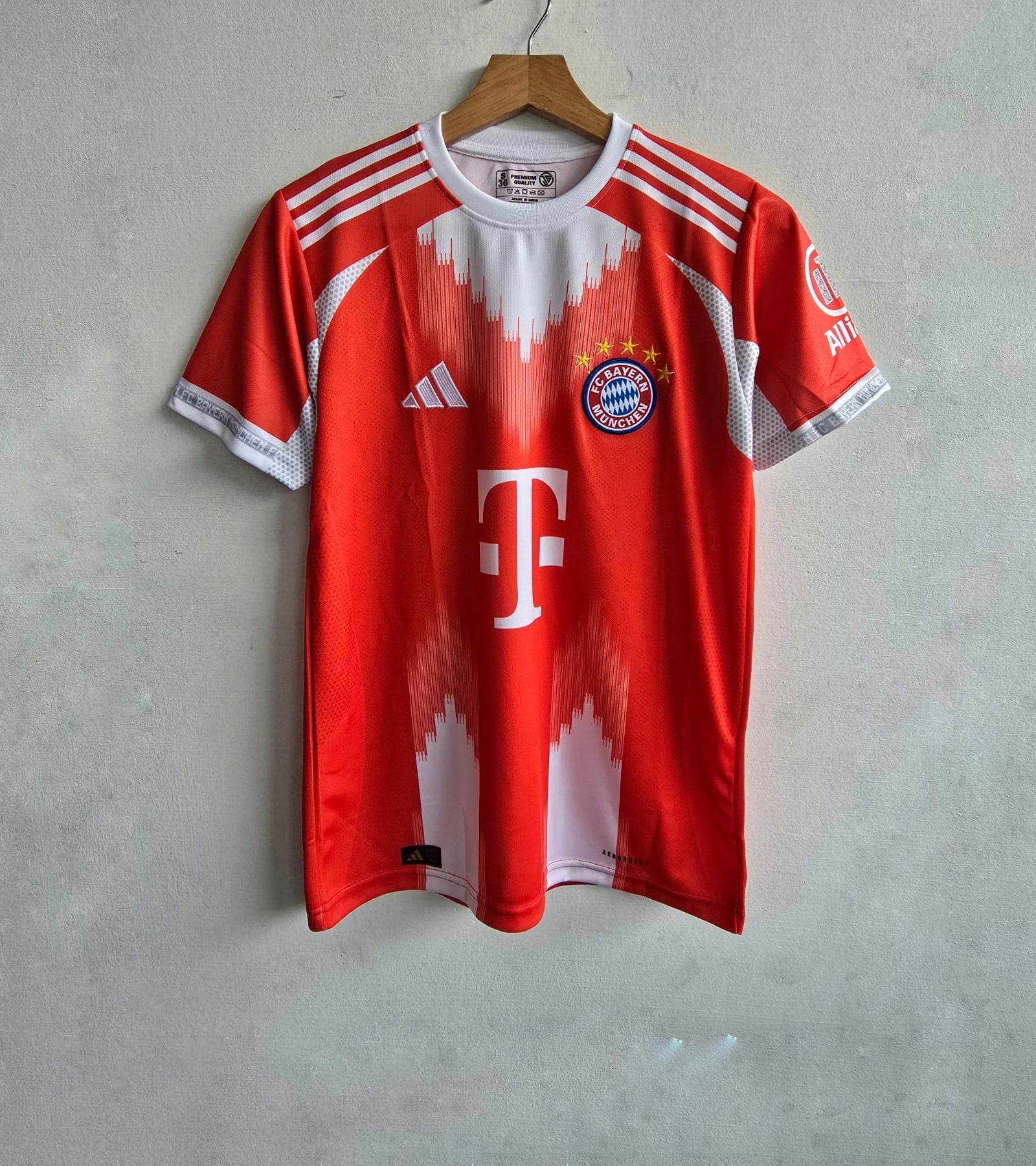 KIMMICH BAYERN MUNICH 2025 - 26 HOME KIT