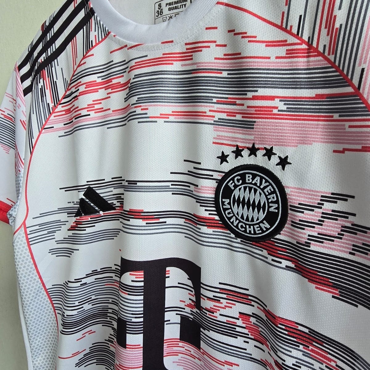KIMMICH BAYERN MUNICH 2025 - 26 AWAY KIT