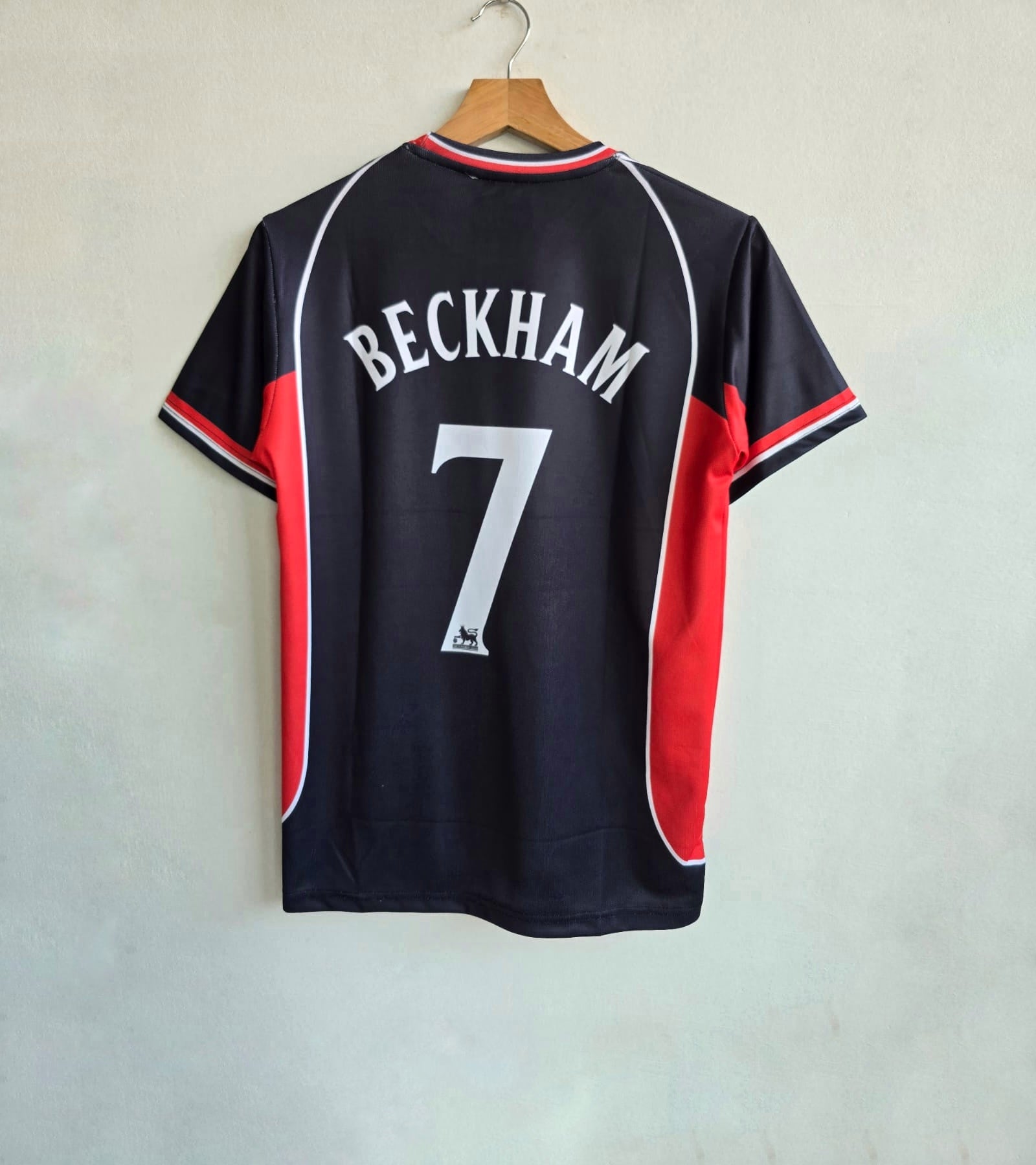 DAVID BECKHAM MANCHESTER UNITED 2000 THIRD KIT