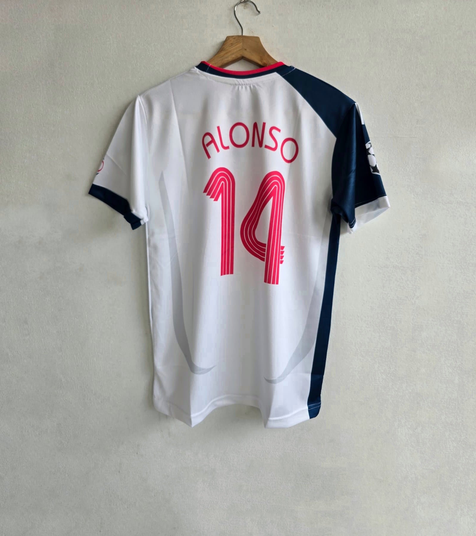 XABI ALONSO LIVERPOOL 2006 AWAY KIT