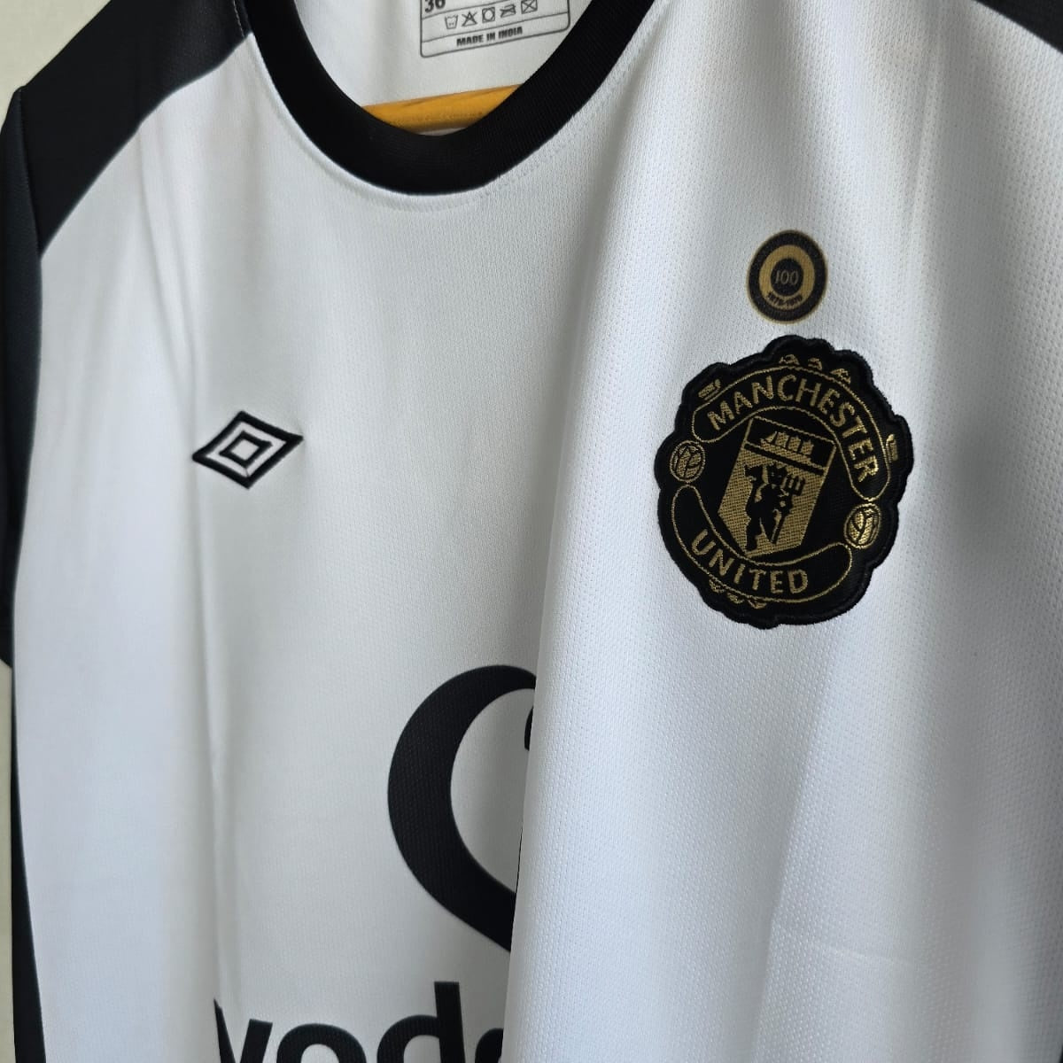 DAVID BECKHAM MANCHESTER UNITED 2001 - 02 AWAY KIT