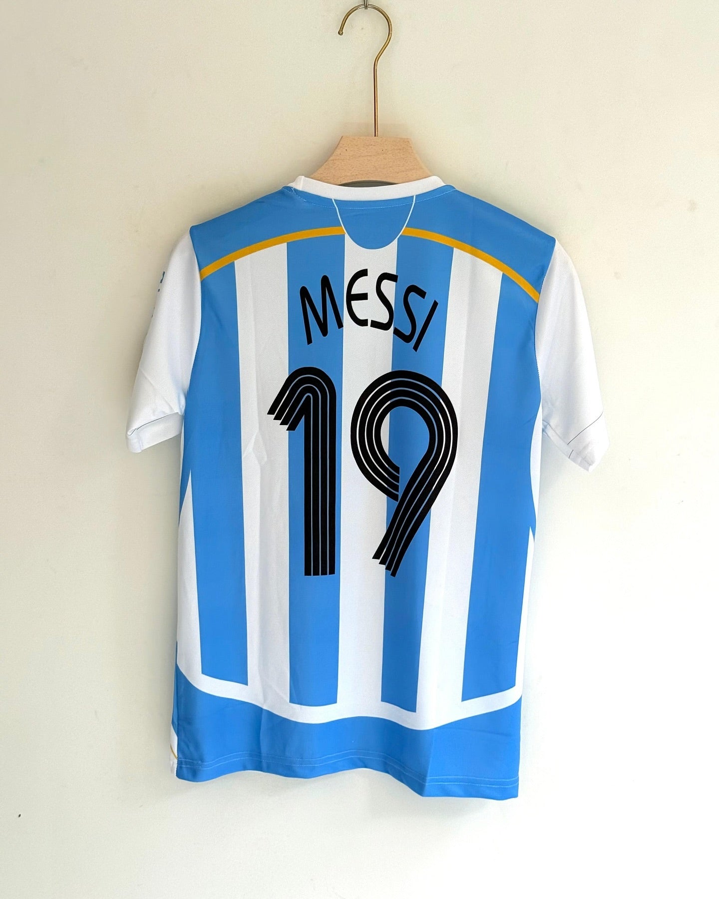 LIONEL MESSI ARGENTINA 2006 HOME KIT