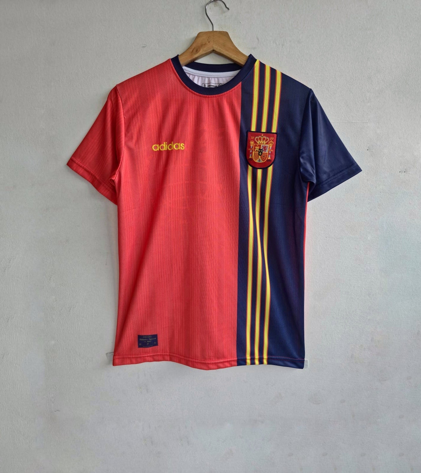 FERNANDO TORRES SPAIN 1996 HOME KIT