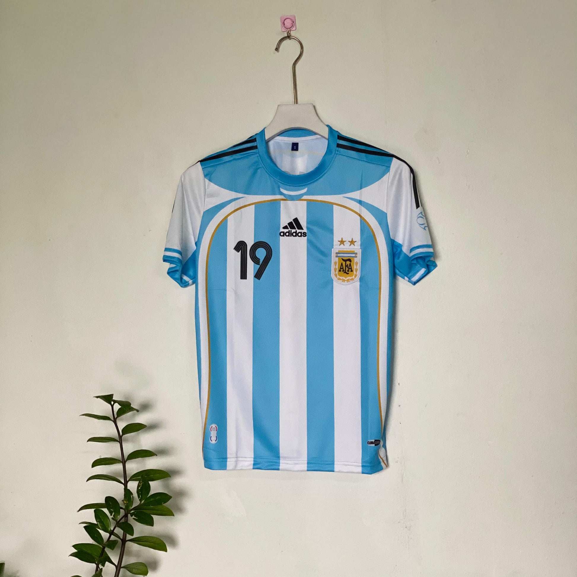 LIONEL MESSI ARGENTINA 2006 HOME KIT
